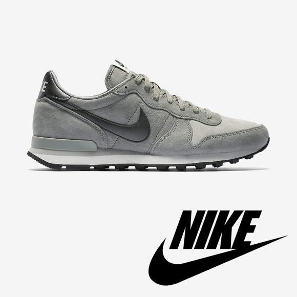 nike internationalist zwart suede nike internationalist zwart suede